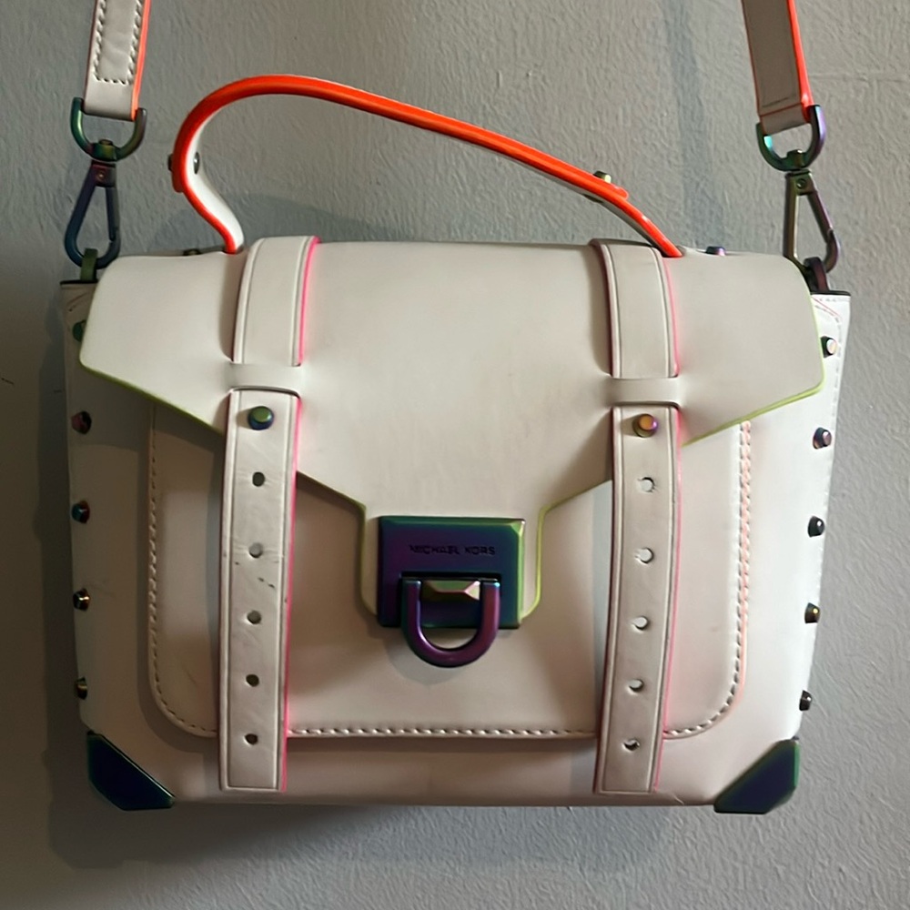 Michael Kors Manhattan Purse